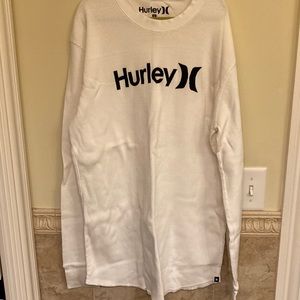 Hurley men’s waffle weave white top. Large